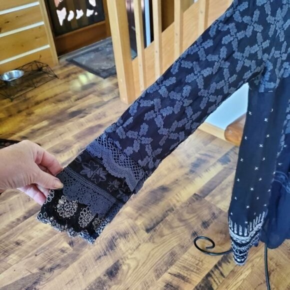 Johnny Was Embroidered Button Front Sz. M Long Sleeve Dress Tunic - Picture 4 of 12